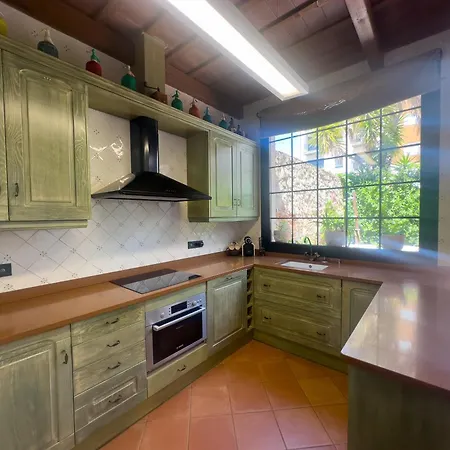 Casa Mundet * 산 안토니 드 칼론헤